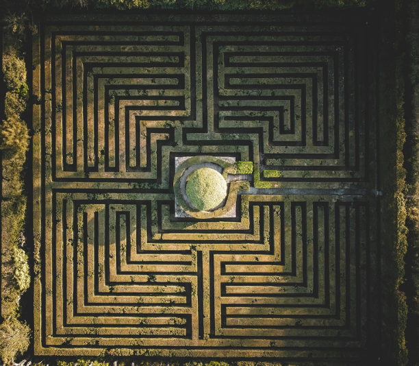 The reality wall - Labyrinth